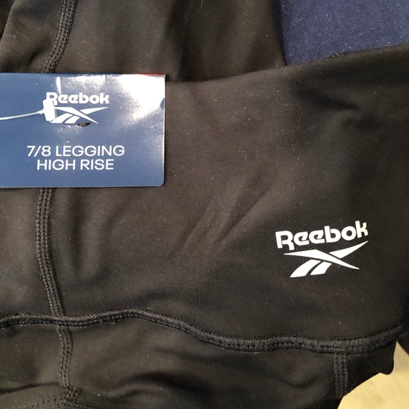 NWT Reebok black leggings w/pockets sz Small - Picture 1 of 5